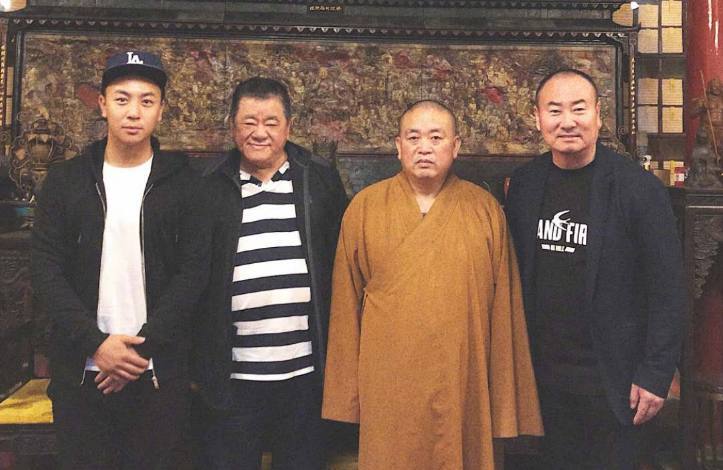 釋小龍家庭背景被曝光，與向華強平起平坐，黑白兩道沒人敢惹！