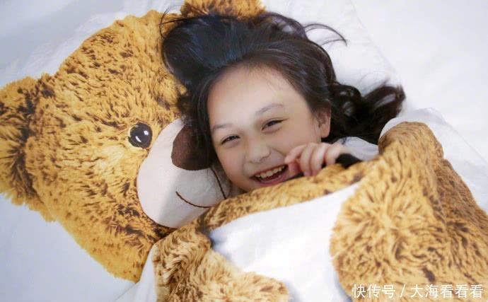 曾是最美童星，趙薇孫儷搶她當女兒，如今顏值下降不敢信長這樣！