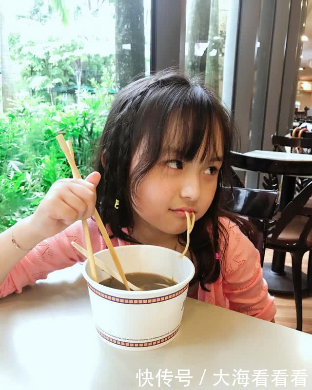 曾是最美童星，趙薇孫儷搶她當女兒，如今顏值下降不敢信長這樣！