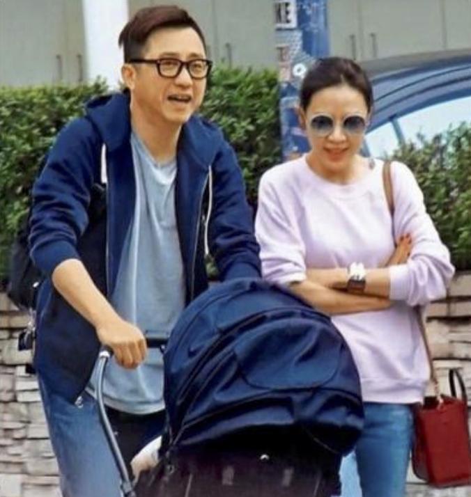 57歲哈林11月再當爸！43歲主播老婆剛生完又懷第2胎！知情者漏嘴爆：「這胎不在計畫內！」 
