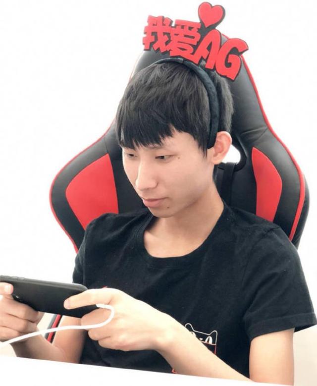 王者榮耀：奇兵？AG超玩會預選賽或將上KPL史上第一個女選手