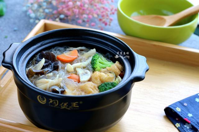 我用8種材料燉了一碗湯，連肉也不用加，鮮汁四爆，兒子喝了好多