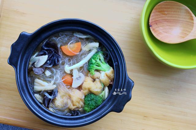 我用8種材料燉了一碗湯，連肉也不用加，鮮汁四爆，兒子喝了好多