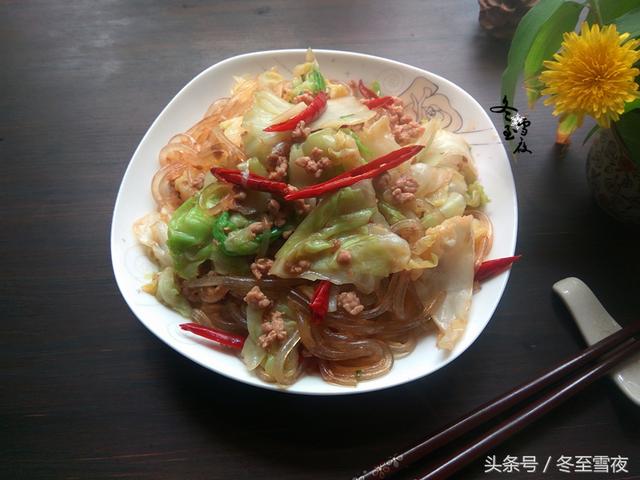 把包菜和這兩種食材一起炒，天天吃都不膩，比手撕包菜還香