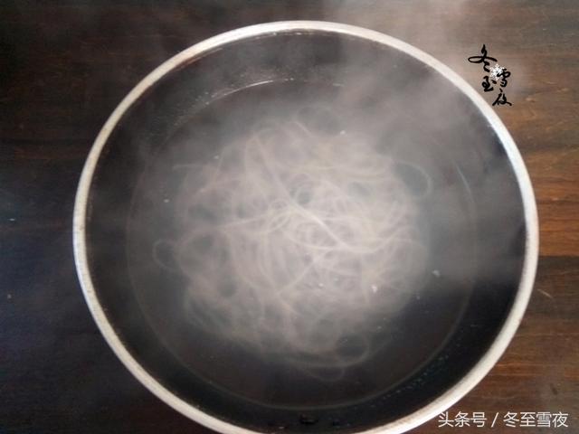 把包菜和這兩種食材一起炒，天天吃都不膩，比手撕包菜還香