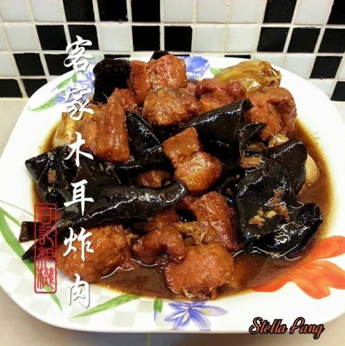 五款媽媽私房菜 【客家木耳炸肉，咕嚕肉，甘香啦啦，藥材醉蝦，梅醬脆肉片】 
