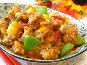 五款媽媽私房菜 【客家木耳炸肉，咕嚕肉，甘香啦啦，藥材醉蝦，梅醬脆肉片】 