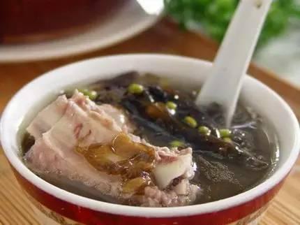 對症喝湯，小病全消~把健康燉成二十道養生湯