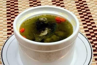 對症喝湯，小病全消~把健康燉成二十道養生湯