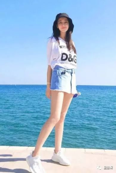 假如去海邊，你會選擇哪件衣服？測你是大富大貴的命嗎  