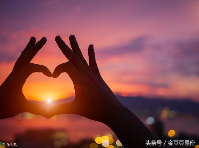 八月份，愛情運勢降臨，桃花運直線上升的三大星座 