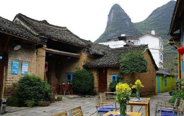 外嫁女出資9萬給老家翻新舊房，回去看父母，卻連住的地方都沒有
