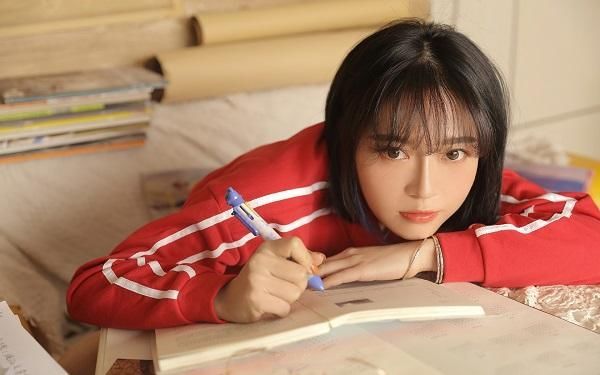 不靠老公的富婆命，越老越有錢的6大生肖女 