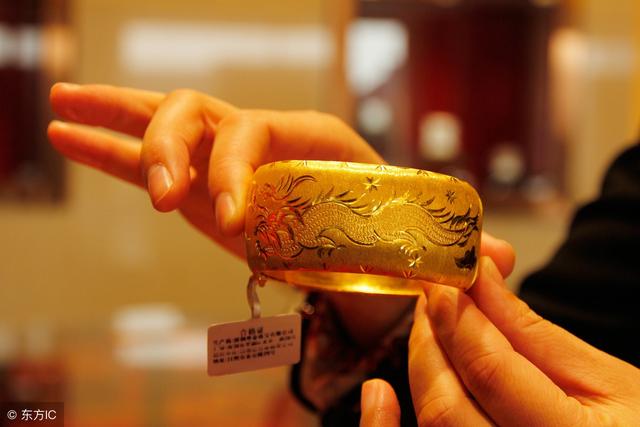 不用再去算命了，今天開始這六大生肖：偏財到手忙數錢，貴人指點賺大錢，不愁沒錢花!!! 