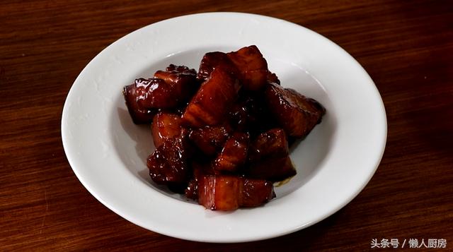 一斤五花肉，2塊乳豆腐，試試這樣做，好吃不膩又特別下飯！ 