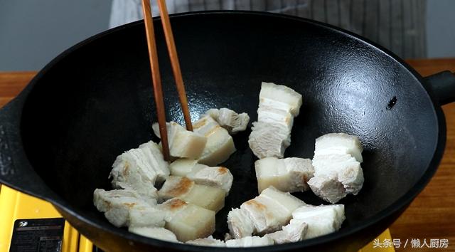 一斤五花肉，2塊乳豆腐，試試這樣做，好吃不膩又特別下飯！ 