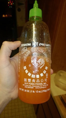 別傻傻地擦油煙機了，巧用小小吹風機，讓油煙機煥然一新 