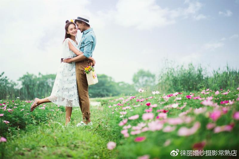 如何讓婚紗照顯得自然？ 
