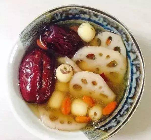 這位媽媽煲湯從不放肉，卻出奇美味5款「素湯」，收藏起來慢慢做給孩子喝 