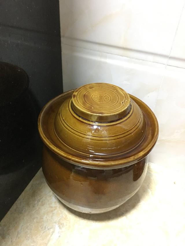 我家60歲外婆用這個秘方做泡菜，酸辣爽脆超好吃，越吃越上癮 