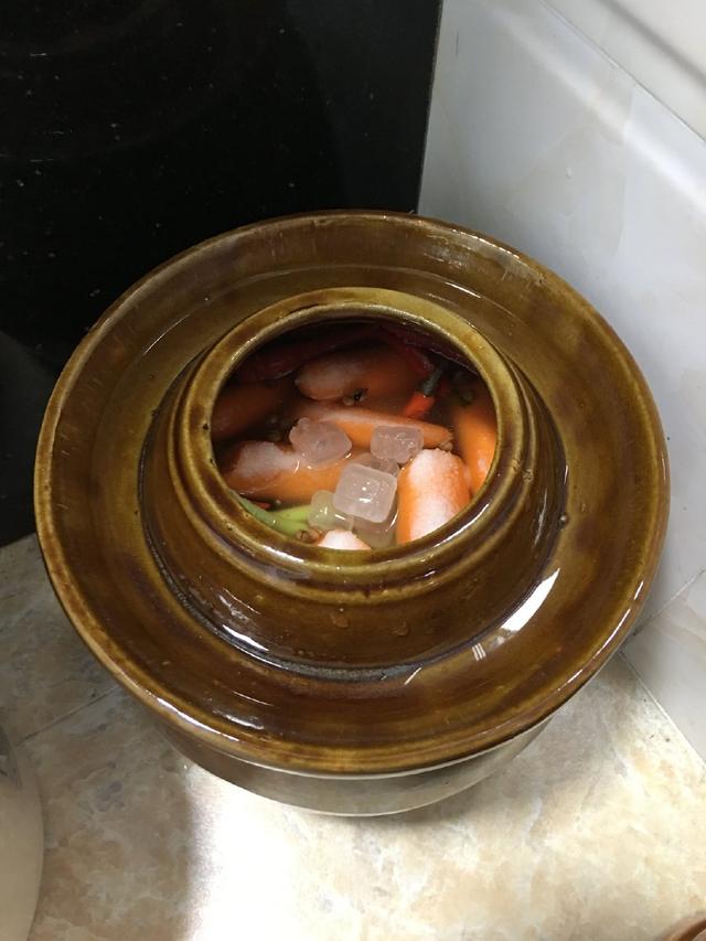 我家60歲外婆用這個秘方做泡菜，酸辣爽脆超好吃，越吃越上癮 