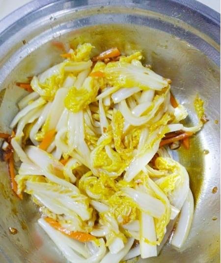 涼拌白菜這樣做，口感清脆，甘甜回香，最適合夏天胃口不大好的人了 