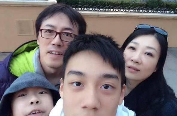 張宇老婆身份曝光，看了你都不相信！網友：也就只有張宇配得上了!