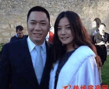 42歲趙薇親哥哥曝光，竟然是他，難怪趙薇在娛樂圈沒人敢得罪! 