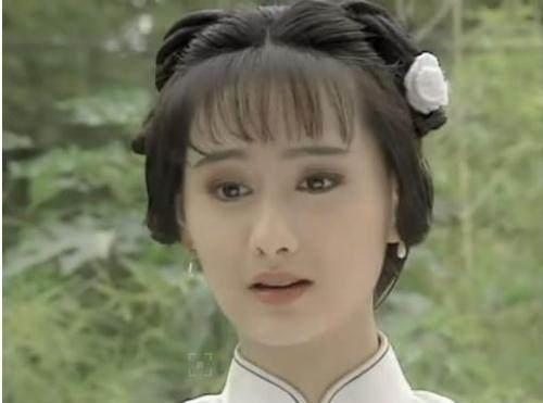同樣是過億媳婦，陳德容生活和趙薇生活，網友：差距不是一般大！