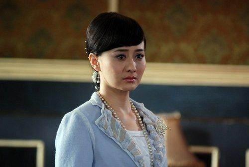同樣是過億媳婦，陳德容生活和趙薇生活，網友：差距不是一般大！