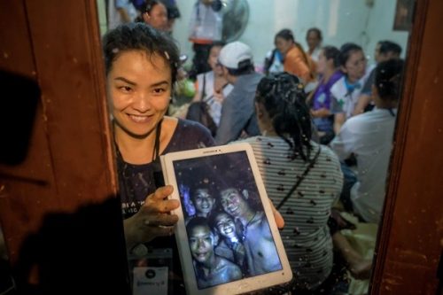 【不通人情也要採訪!】泰國13人被困洞穴經歷，將拍成好萊塢電影！官方透露：有大咖演出