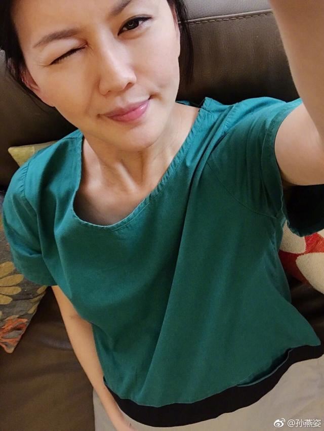 孫燕姿曬自曬，感嘆「要拍到肚子真難」，看樣子這快要生了！