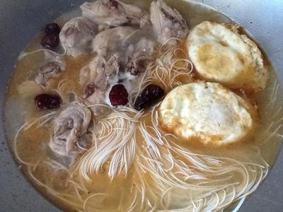 電鍋版【麻油雞湯】+【麻油雞麵線】食譜