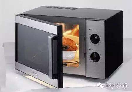 冷凍肉不要用水泡，用這招立刻解凍，保證跟新鮮肉一樣美味！