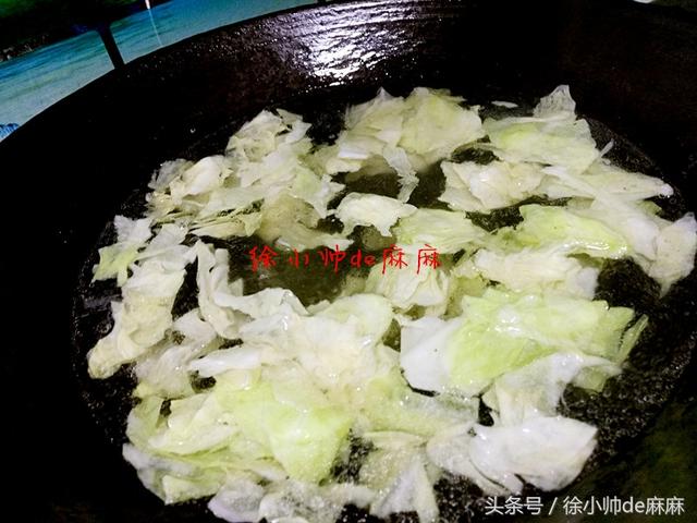包菜別再炒著吃，這樣煮比炒著吃好吃，常吃減少雀斑緩解老年斑！