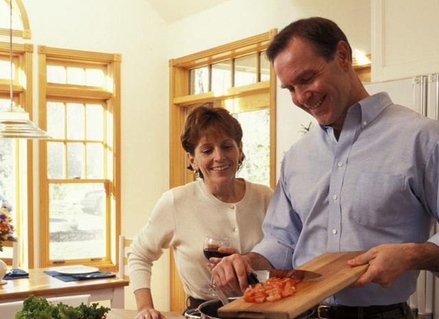 女婿入贅五年未育,給他送文件,拉開辦公桌抽屜,我愣住了