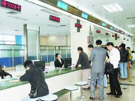 老公頭七，公公將房子過戶給我，接到一個電話，我把公公趕出門