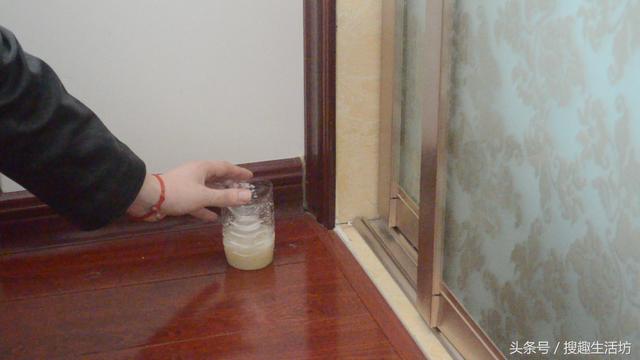 睡覺總被蚊子咬？教你自製驅蚊液，放在房間裡，蚊子來多少死多少