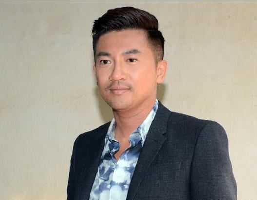 媒體傳：蘇有朋隱婚14年，其妻子竟是身邊一直陪伴著的她！