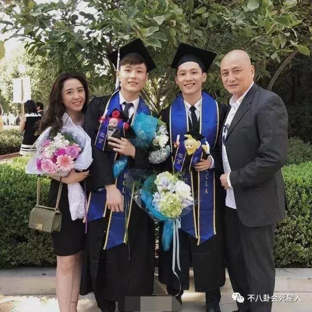湯鎮業雙胞胎兒子將出道，他大女兒更是顏好氣質佳，堪稱翻版黎姿！
