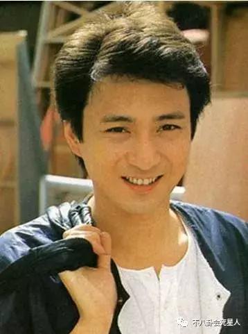 湯鎮業雙胞胎兒子將出道，他大女兒更是顏好氣質佳，堪稱翻版黎姿！