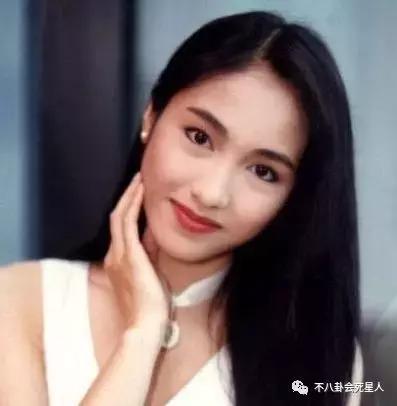 湯鎮業雙胞胎兒子將出道，他大女兒更是顏好氣質佳，堪稱翻版黎姿！