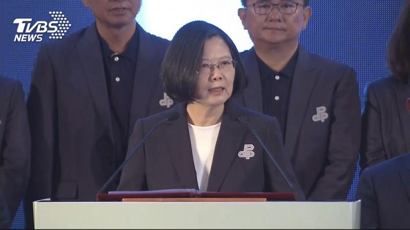 小英批藍「教訓改革者」　藍回嗆：怪天怪地怪在野