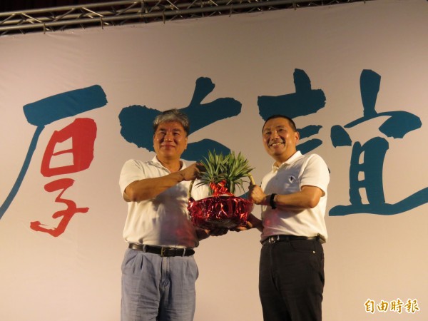 站台侯友宜 李鴻源駁國親合作：我是國民黨 
