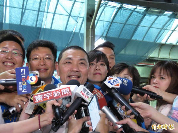 藍橘整合？ 李鴻源：願當侯友宜顧問 