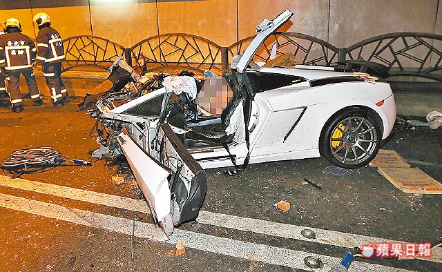 心靈大師之子飆車 2死3傷 超跑死亡直播