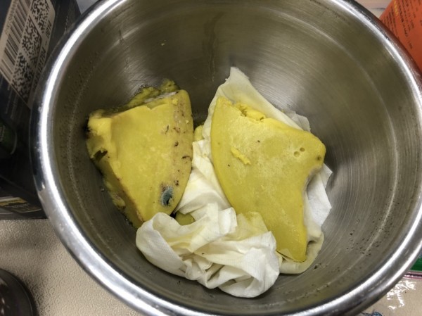 房客不繳租飄出青草味 破門驚見600株  「大麻植物園」 