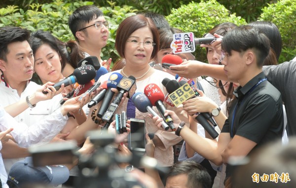 洪秀柱會浙江省委書記 批民進黨政府去中國化「誤導學子」