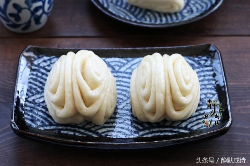 這樣蒸花捲，又快又好吃，再也不用等幾小時，照著做零失敗！ - 美食筆記