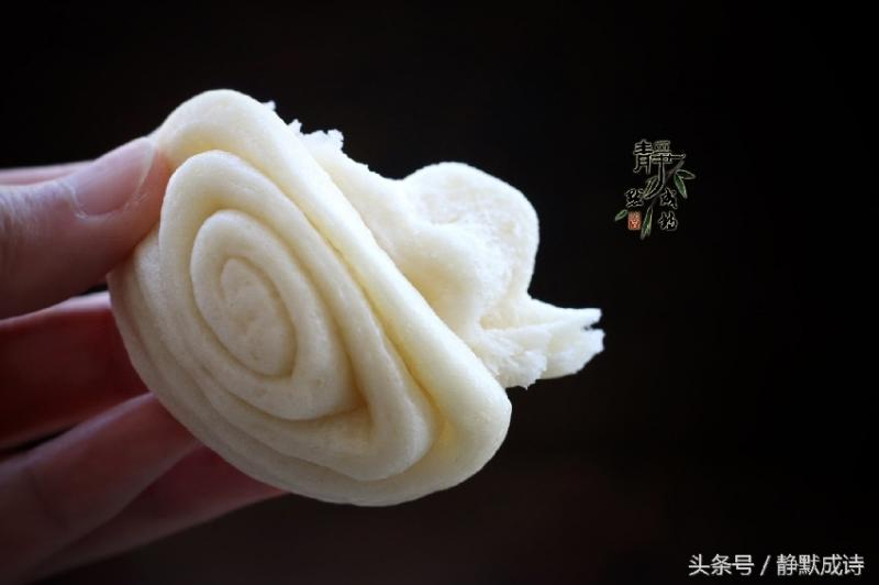 這樣蒸花捲，又快又好吃，再也不用等幾小時，照著做零失敗！ - 美食筆記